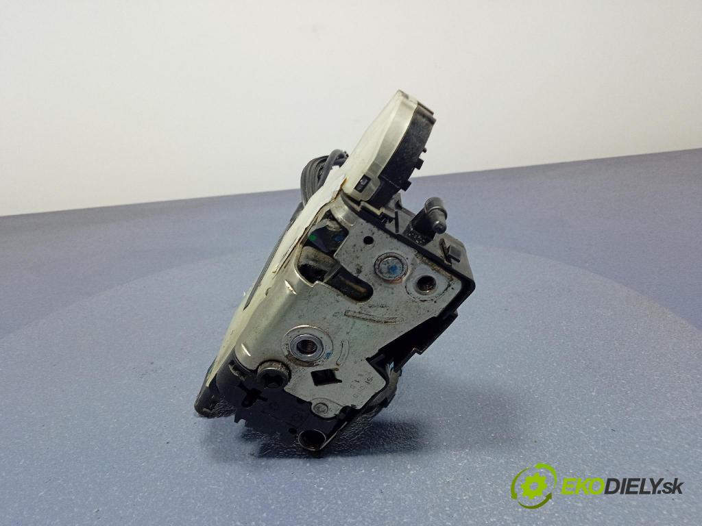 Citroen C4 picasso 2007 zámek dveře před v pravo: 24095816