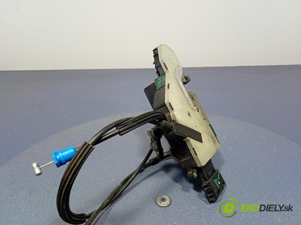 Citroen C4 picasso 2007 zámek dveře před v pravo: 24095816