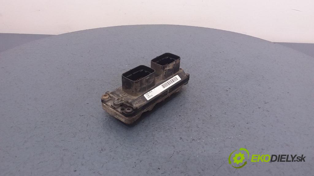 Fiat Punto 2003 riadiaca jednotka Motor: 55181132