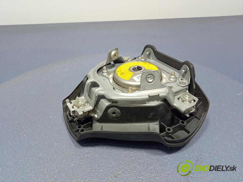 Subaru Forester 2010 Airbag: Řidiči: x