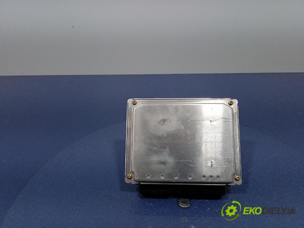 Audi A4 2001 riadiaca jednotka Motor: 8E09090518A