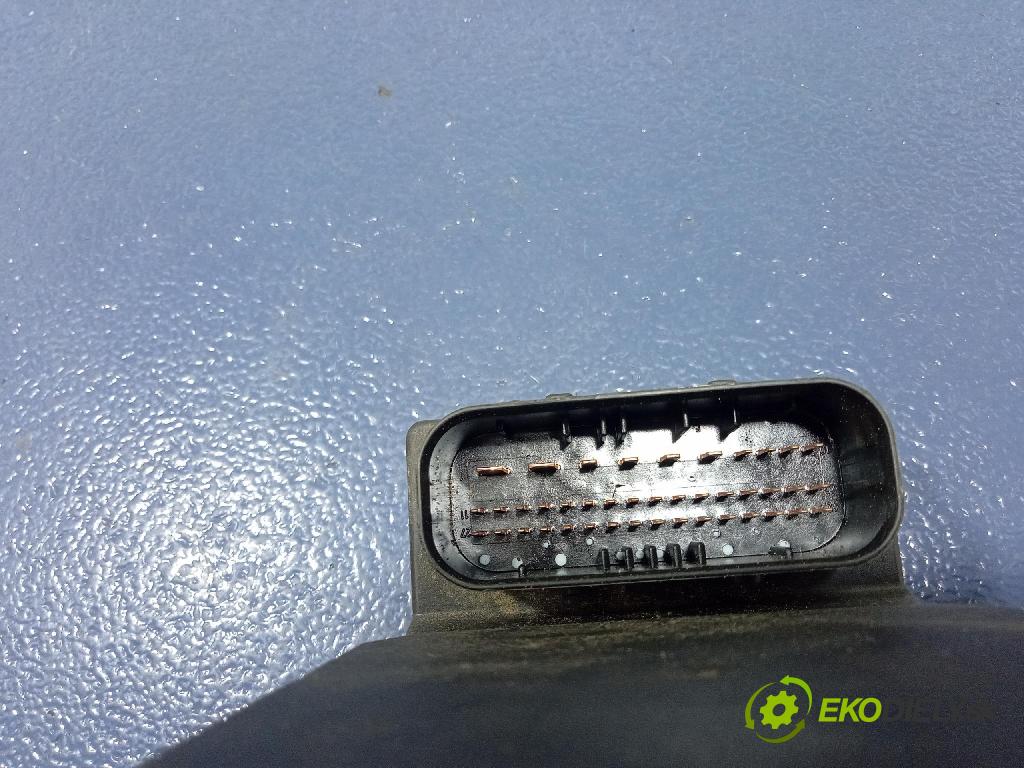 Audi A4 2001 čerpadlo ABS x 8E0614517