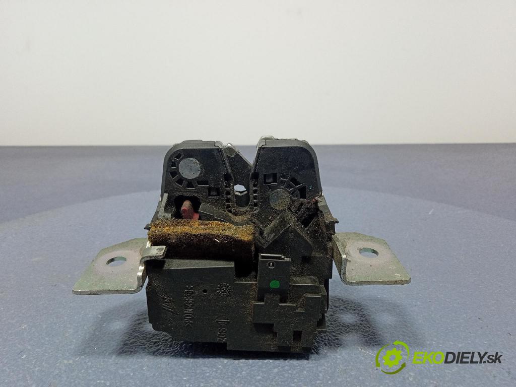Mercedes-benz 200 2007 zámek Klapky: kufr A1697400035