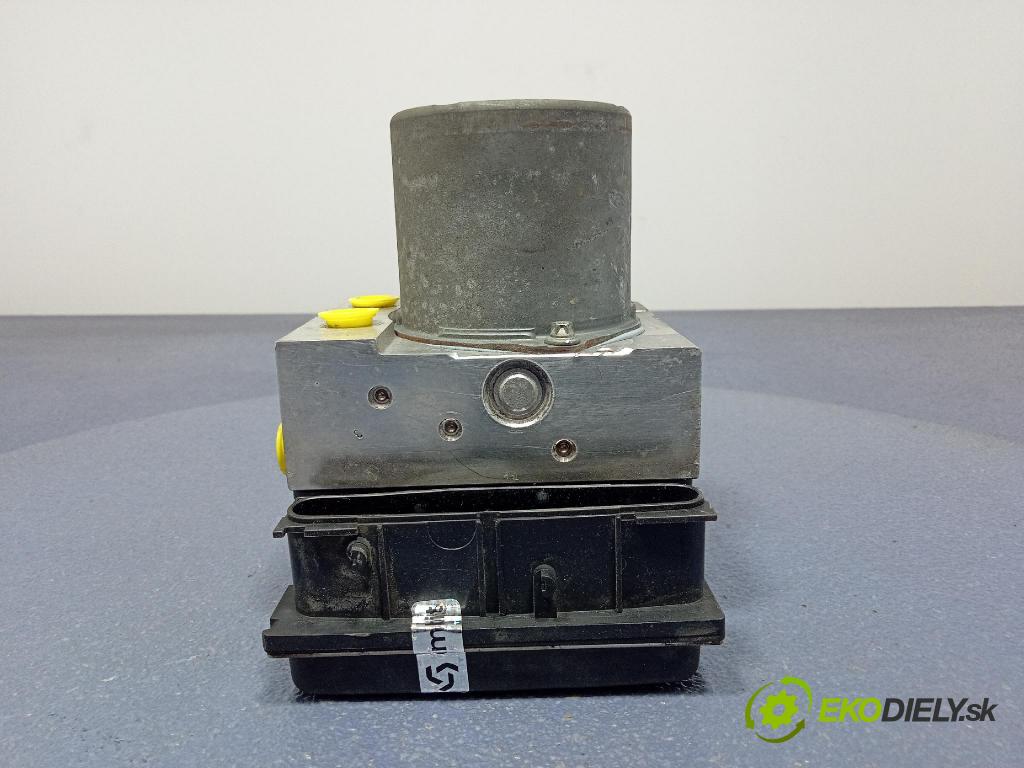 Mercedes-benz 200 2007 čerpadlo ABS x A0064310812