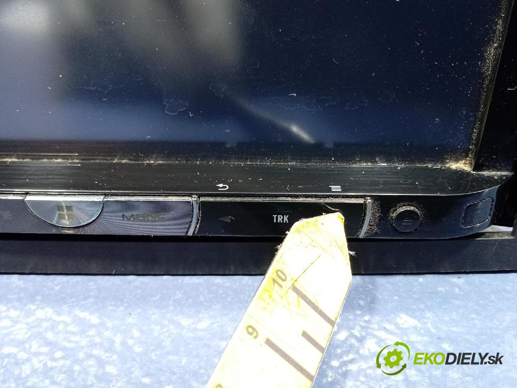 Audi A3 2003 Radio I Navigácia: AVH-X8500BT