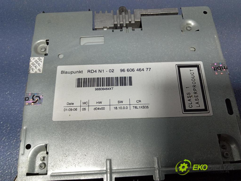 Peugeot 307 2006 Radio I Navigácia: 9660646477
