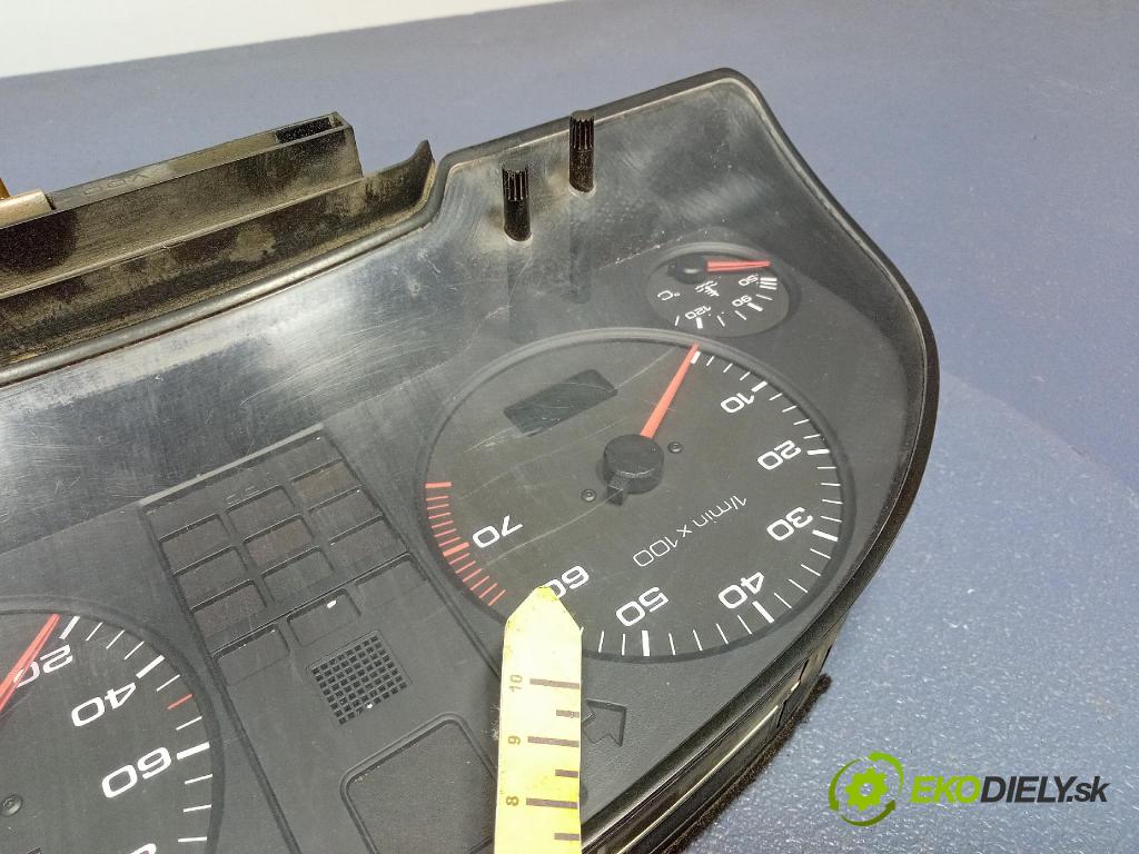 Audi 80 1994 Přístrojová deska 8A0919033