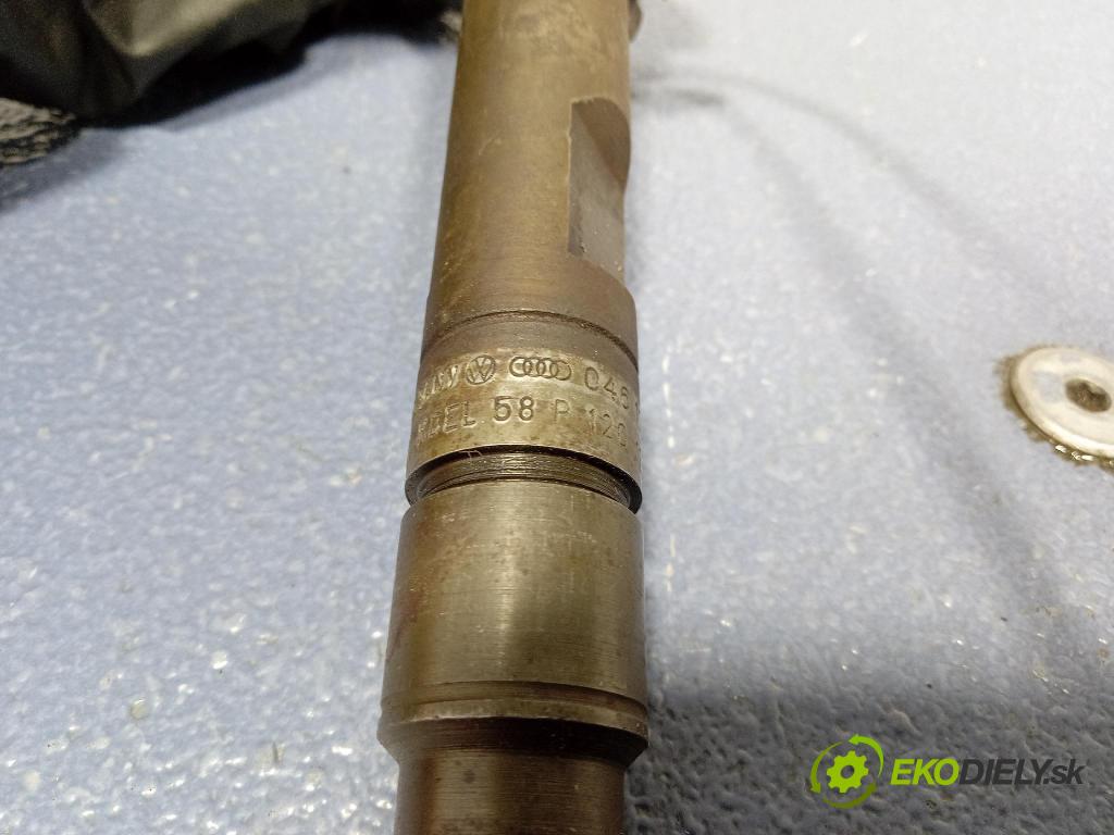 Audi A6 1997 vstrek 046130202F