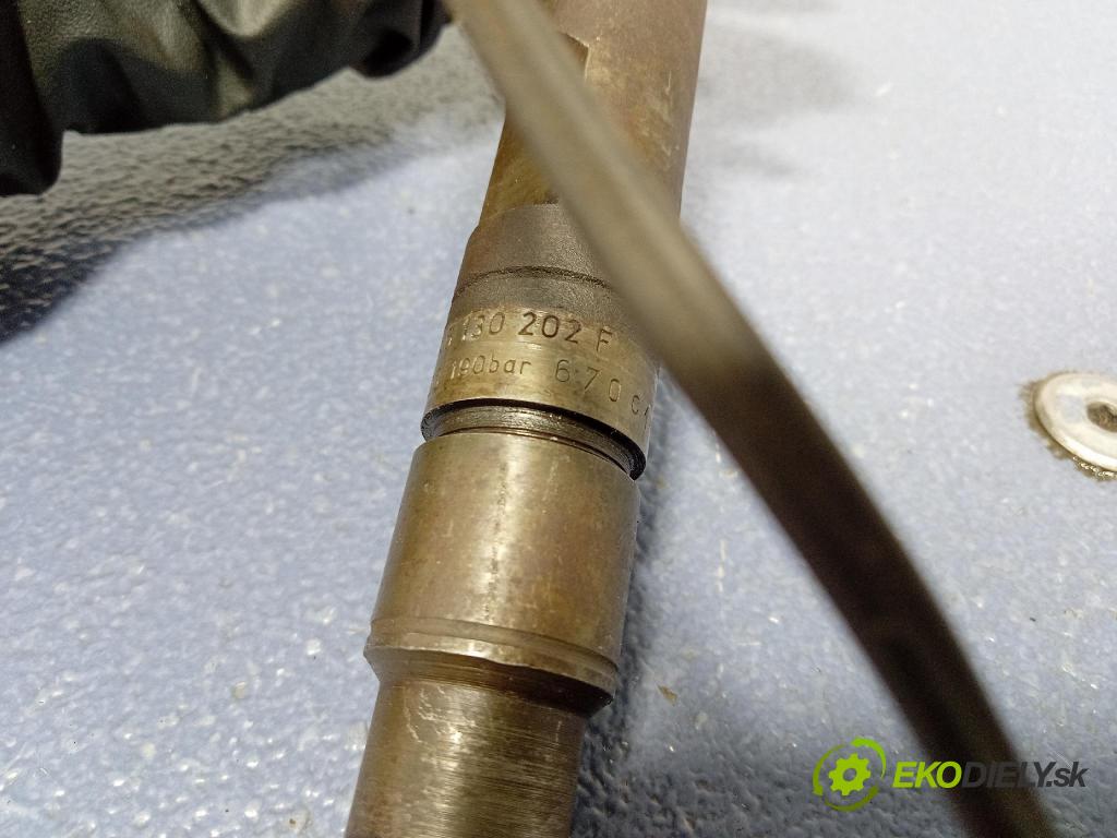Audi A6 1997 vstrek 046130202F