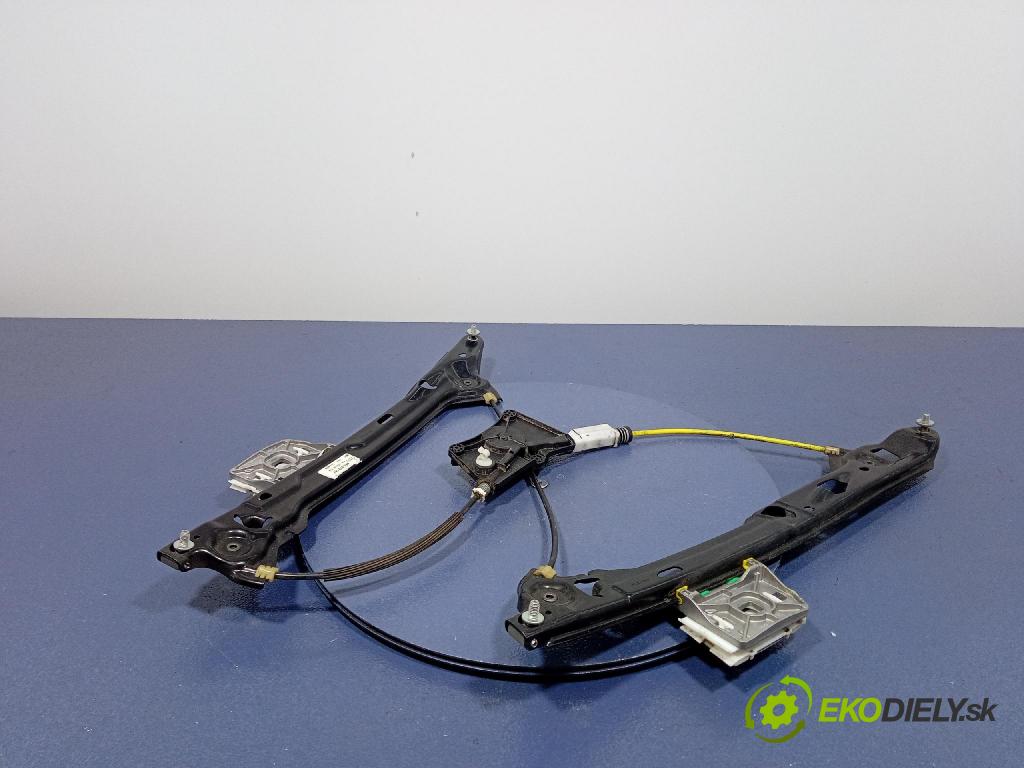 Audi A7 0 mechanismus stahování Sklenka: Zad: v pravo: 4K8839462