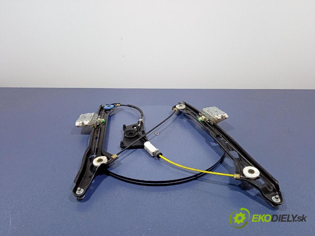 Audi A7 0 mechanismus stahování Sklenka: Zad: v pravo: 4K8839462