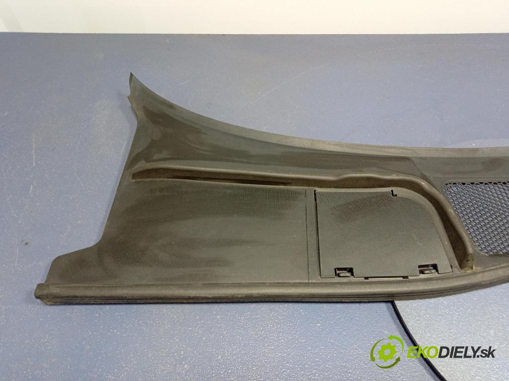 Audi A4 2016 torpédo 8W1819403