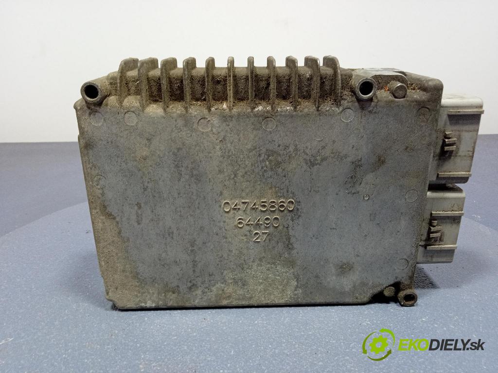 Chrysler 300 m 2002 riadiaca jednotka Motor: 04896237AD