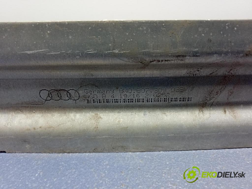 Audi A4 2016 výztuha narazník Zad: 8W0807309