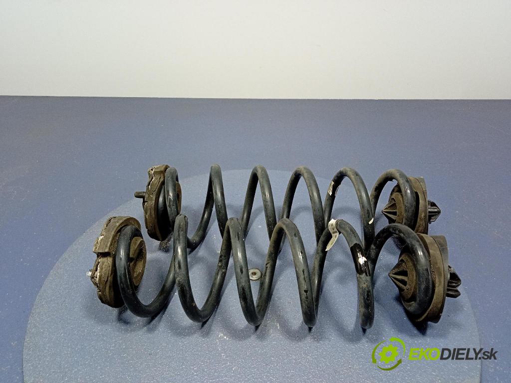 Audi A4 2016 pružina zad 8W0511115