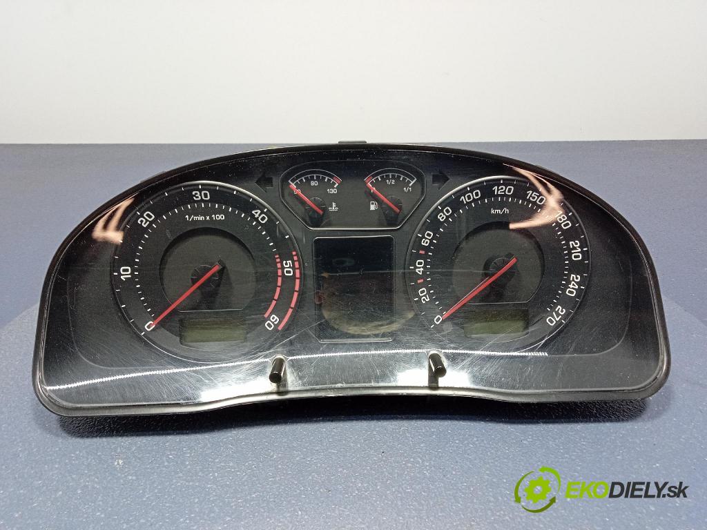 Skoda Superb 2007 Přístrojová deska 88311322