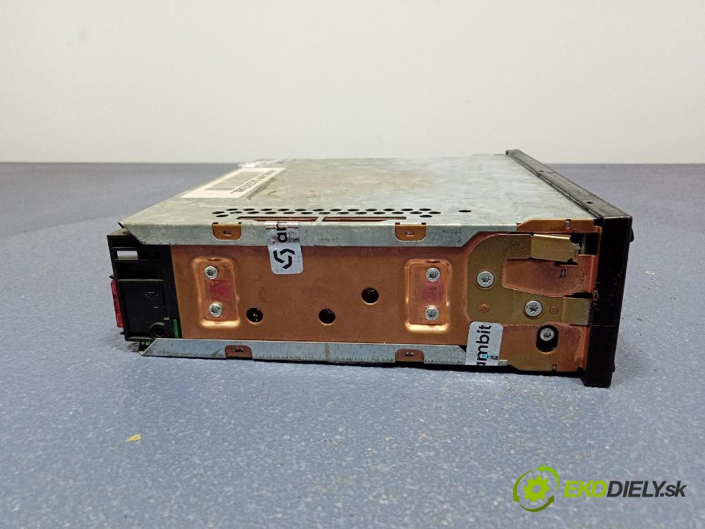 Skoda Superb 2007 Radio I Navigácia: 1U0035156F