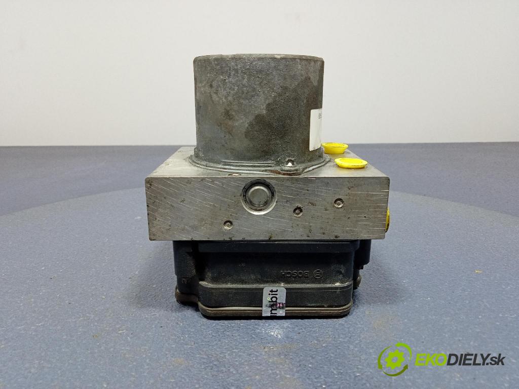 Audi A4 2016 čerpadlo ABS x 8W0614517H
