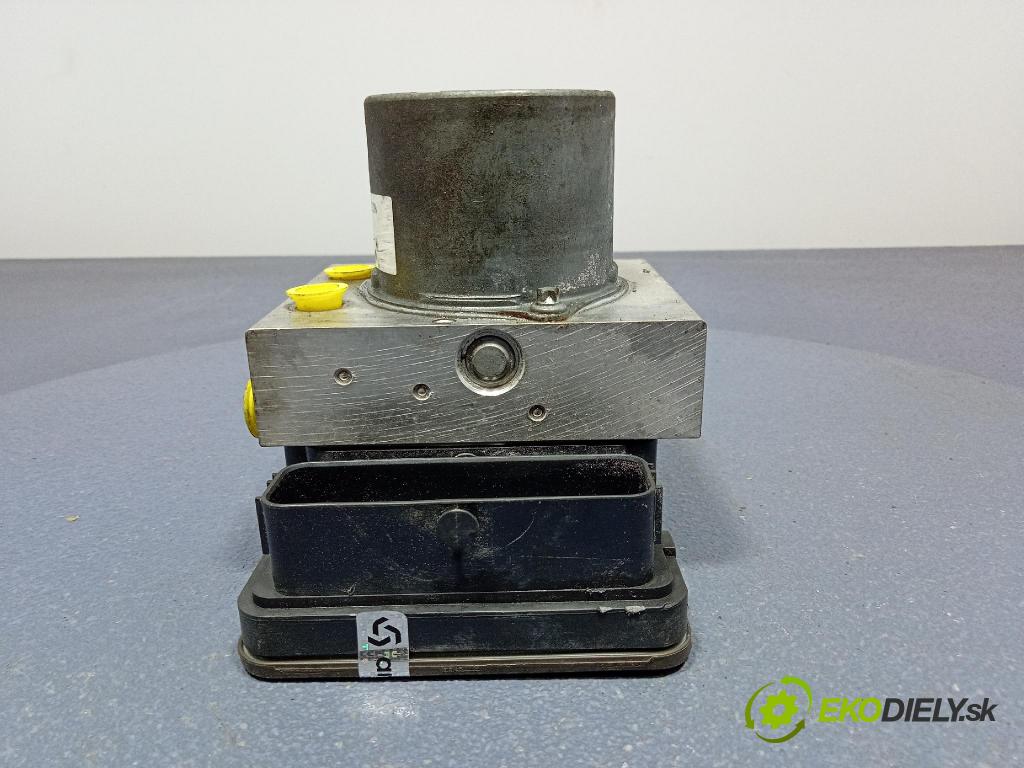 Audi A4 2016 čerpadlo ABS x 8W0614517H