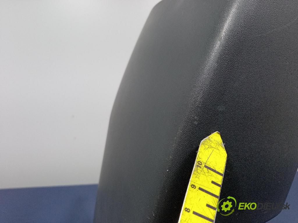 Renault Trafic 2010 nárazník Zad: 8200201458