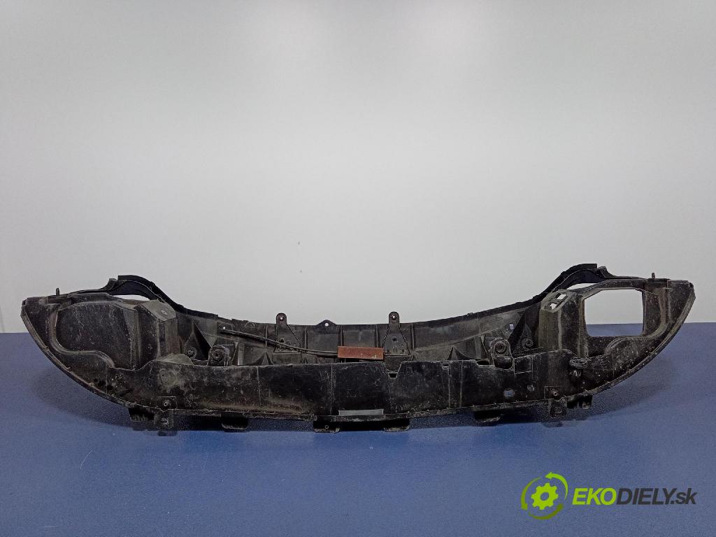 Renault Trafic 2010 výztuha Čelní / stěna Přední 8200411923