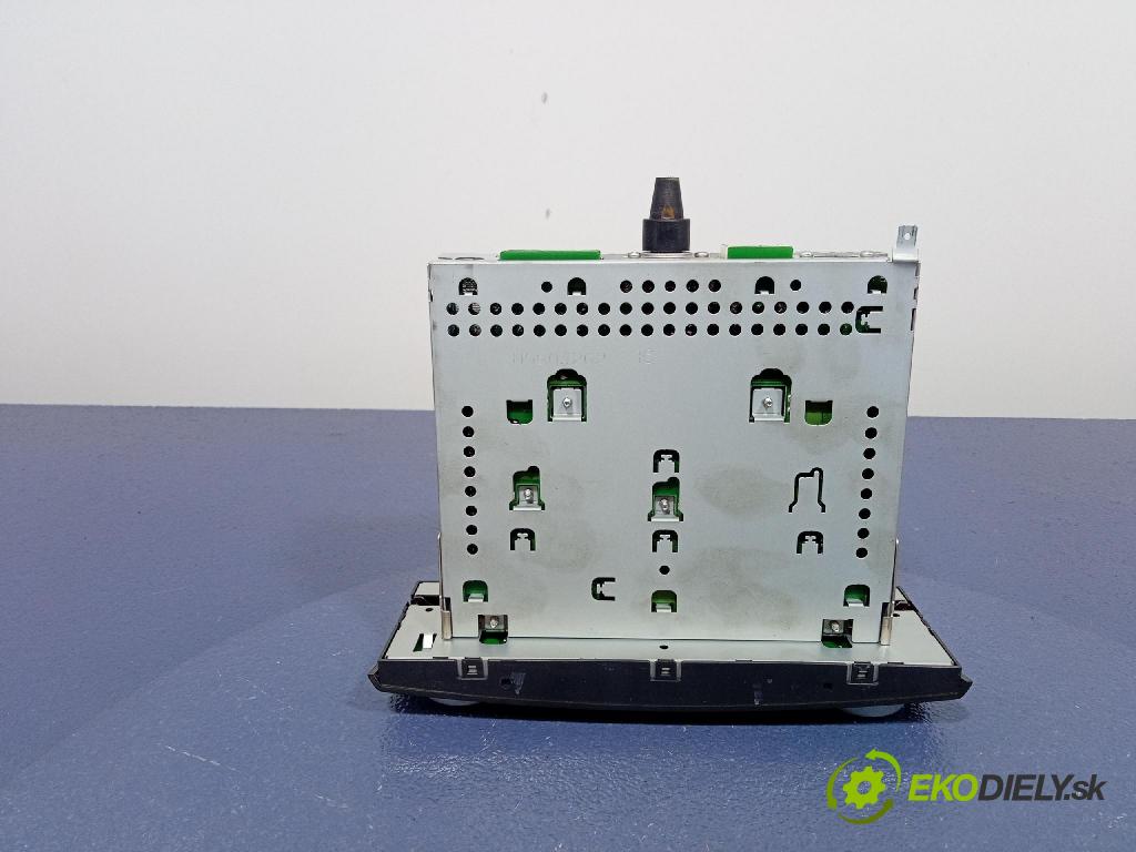 Mitsubishi Colt 2006 Radio I Navigácia: MZ313550