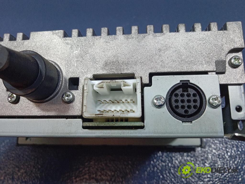 Mitsubishi Colt 2006 Radio I Navigácia: MZ313550