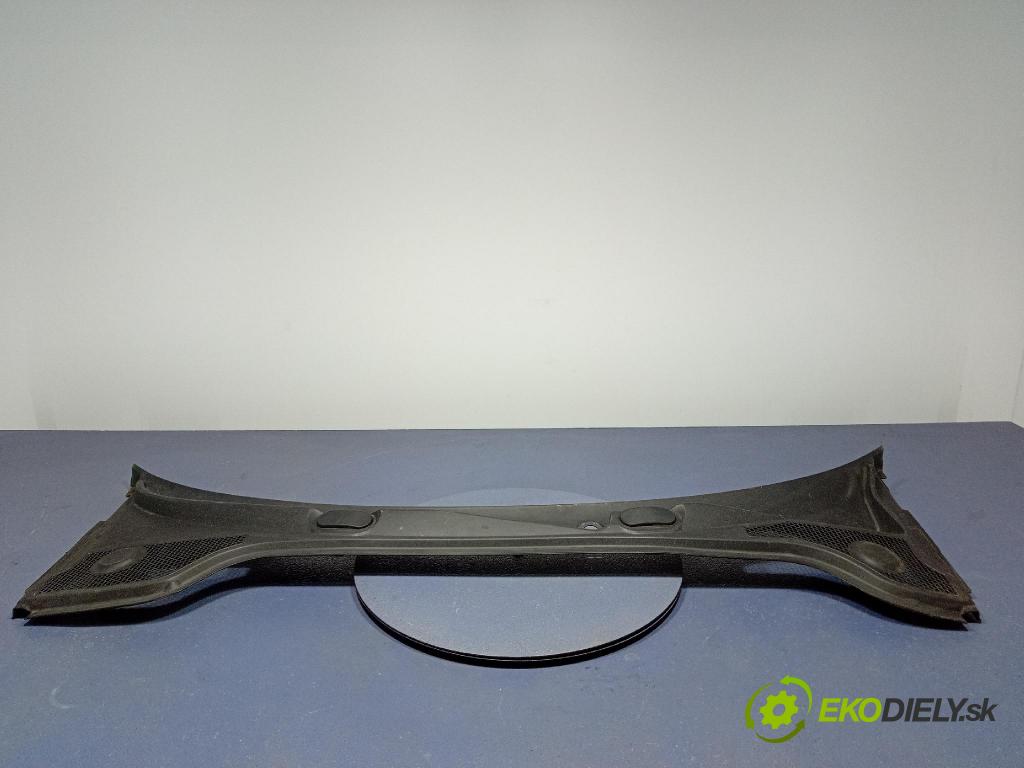 Audi A3 2003 torpédo 8P1819415E