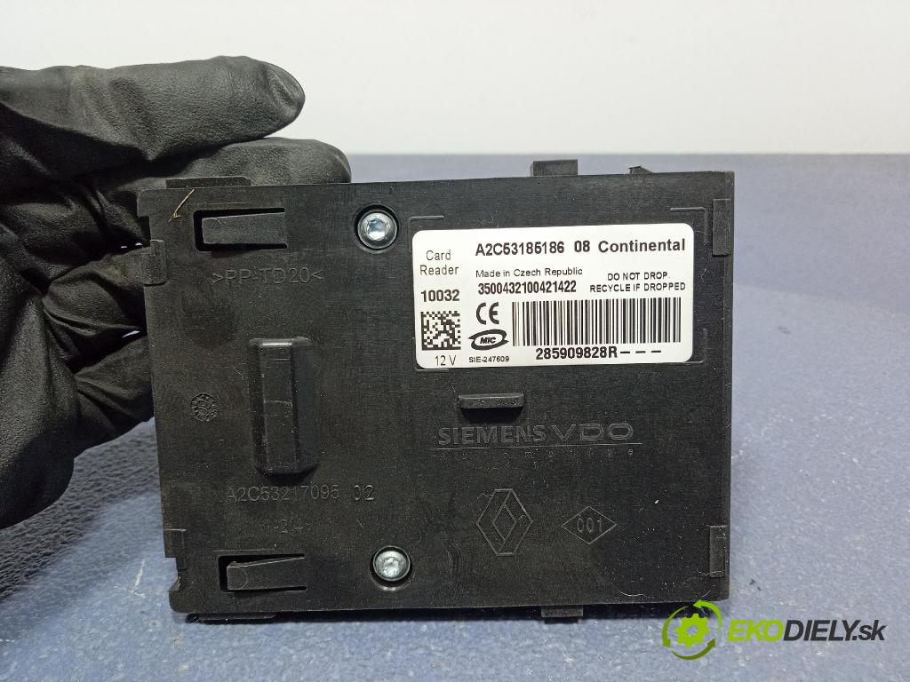 Renault Megane 2010 riadiaca jednotka Motor: 237100132R