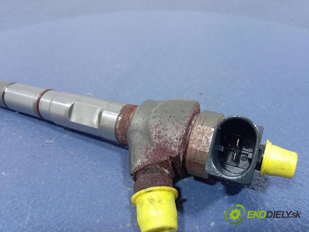 Audi A4 2016 vstrek 04L130277AC