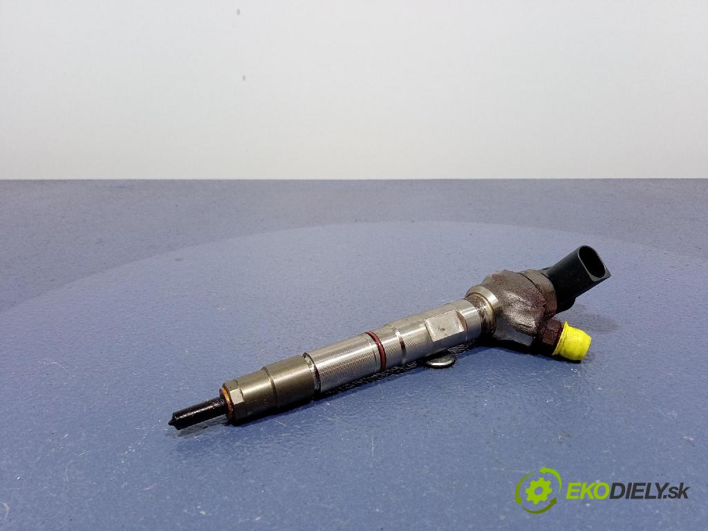 Audi A4 2016 vstrek 04L130277AC