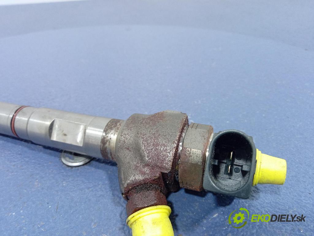 Audi A4 2016 vstrek 04L130277AC