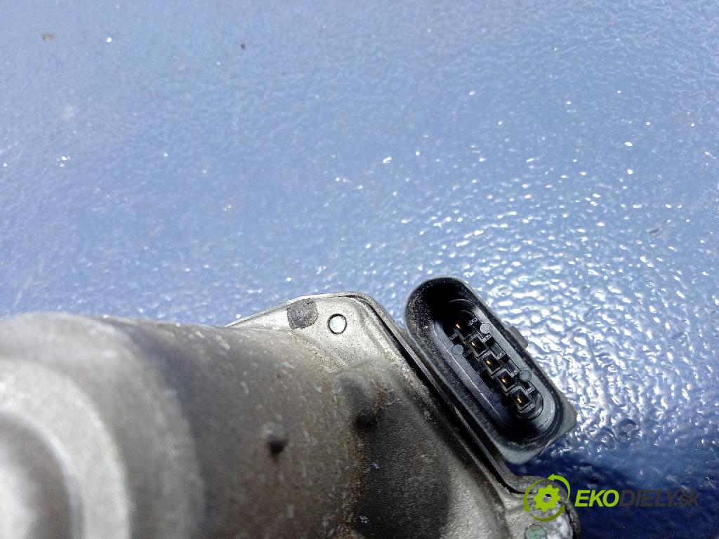 Audi A4 2016 chladič EGR 04L131512A