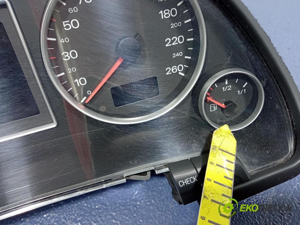 Audi A4 2006 Přístrojová deska 0263626090