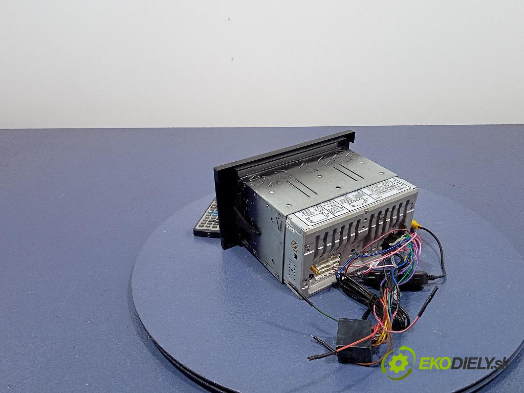 Audi A4 2006 Radio I Navigácia: HT-869V2