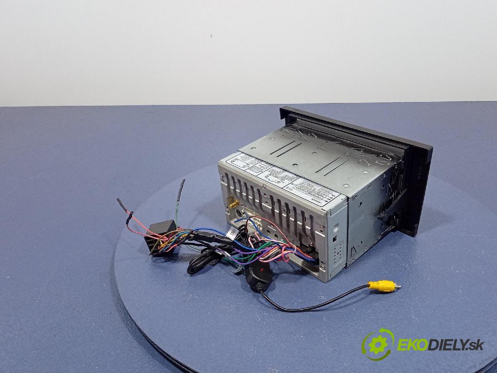 Audi A4 2006 Radio I Navigácia: HT-869V2