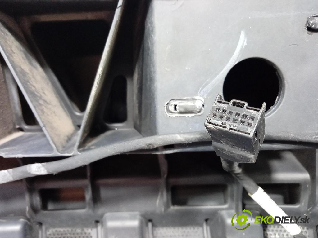 Audi A4 2006 nárazník Zad: 8E5807511L