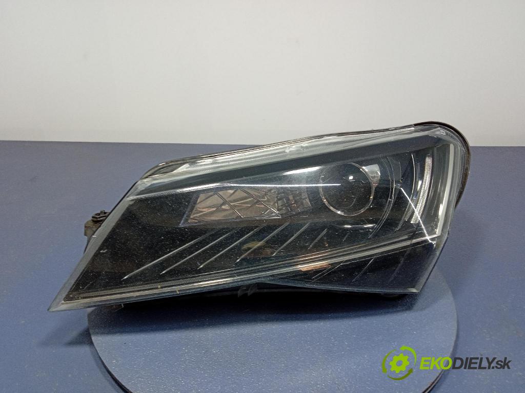Skoda Superb 2016 světlo Levý: 3V1941015B