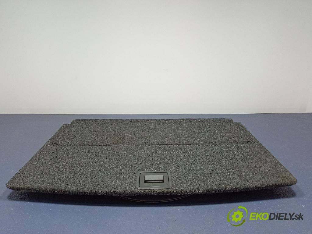 Vw Golf 2010 koberec do auta 5M0858855C