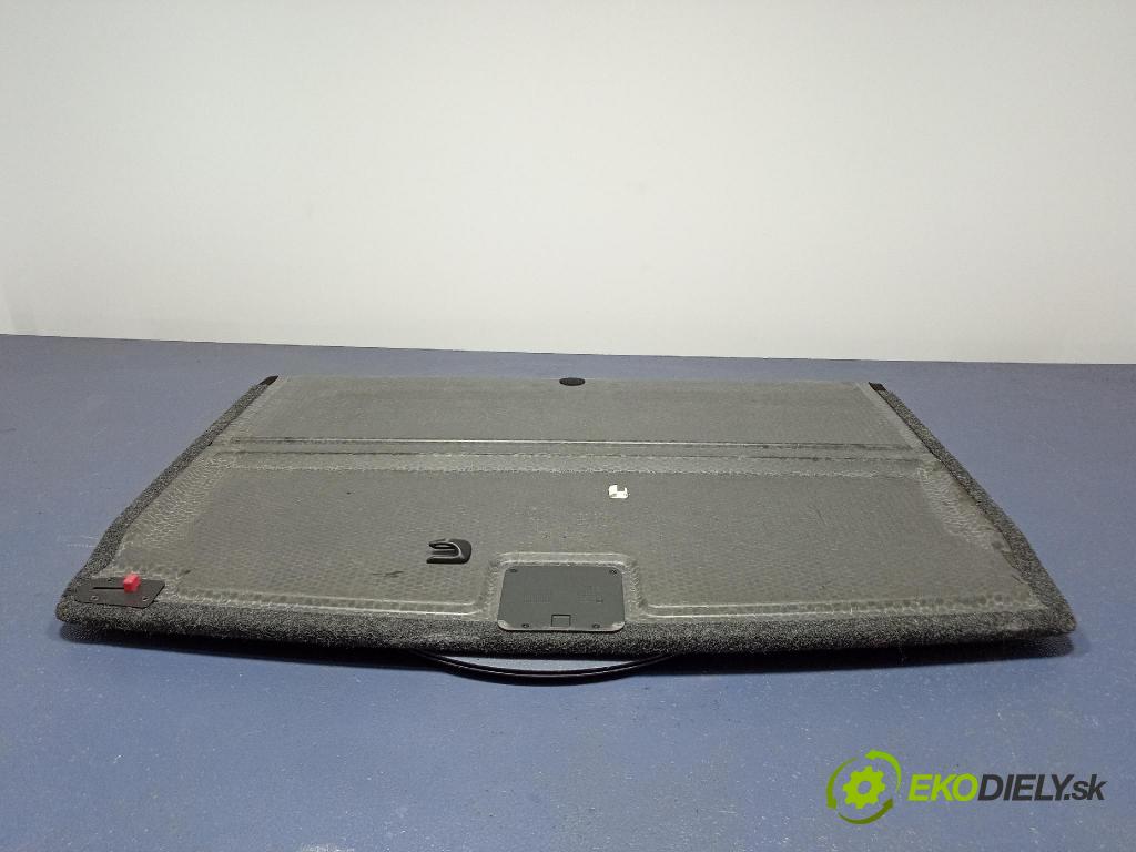 Vw Golf 2010 koberec do auta 5M0858855C