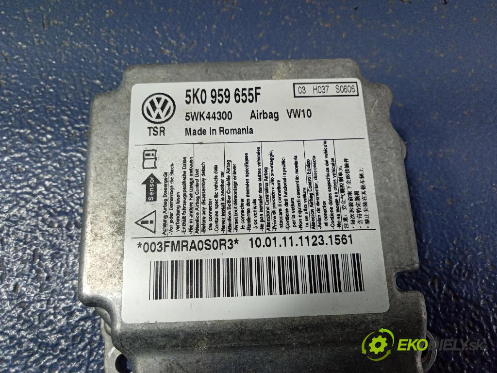 Vw Golf 2010 kokpit,pristrojová doska 5M1858296D
