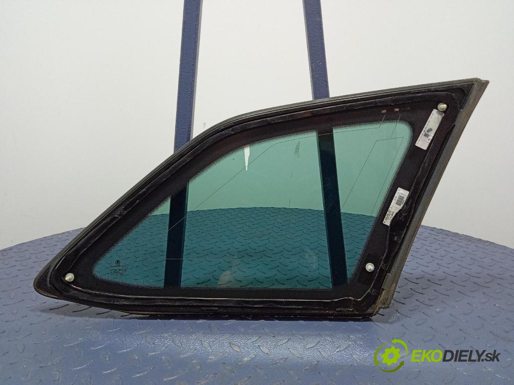 Skoda Superb 2016 sklo Karosérie: Zad: 3V9845297L