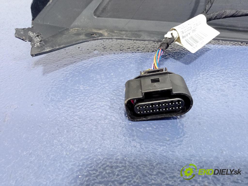 Skoda Superb 2016 lišta narazník 3V5807521