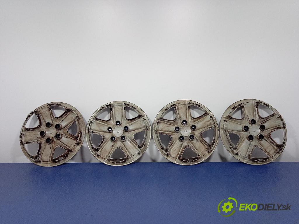 Vw Golf 2010 puklica kola: 5K0601147G
