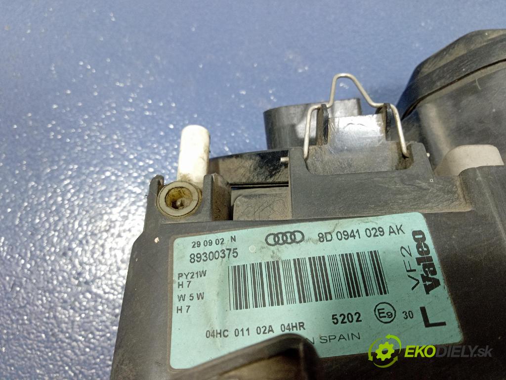 Audi A4 2000 světlo Levý: 8D0941029AK