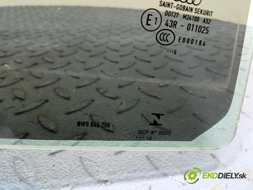 Audi A4 0 sklo dveře Zad: Práva: 8W9845206