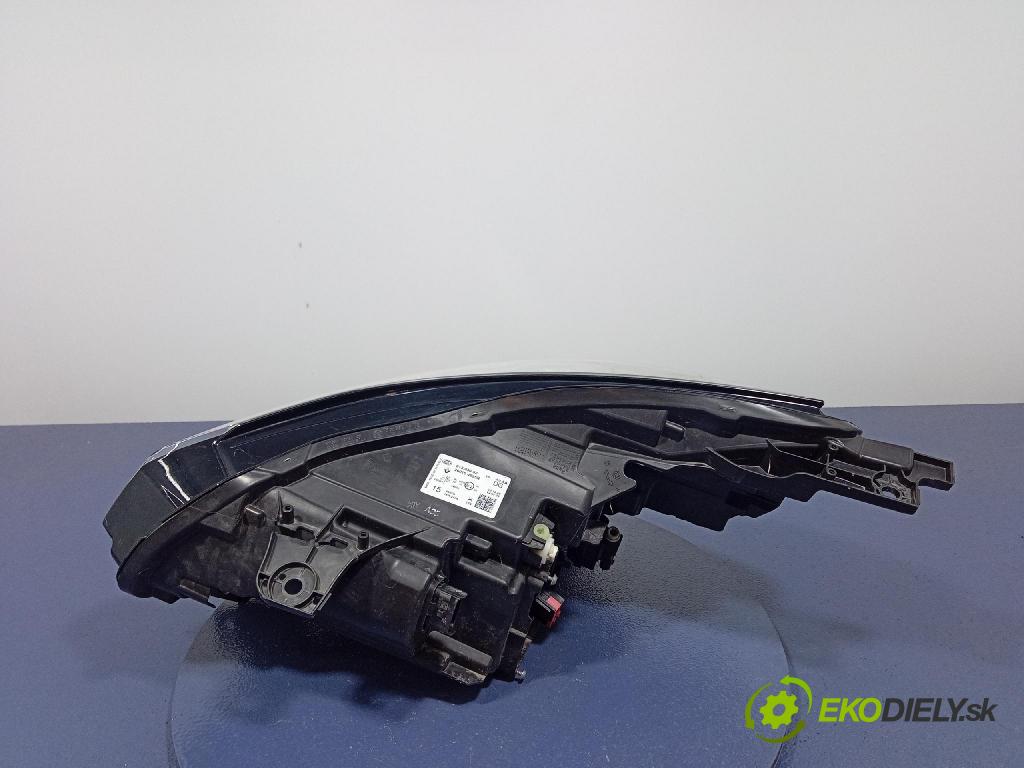 Renault Captur 0 světlo v pravo: 260104525R