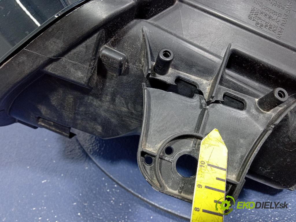 Renault Captur 0 světlo v pravo: 260104525R