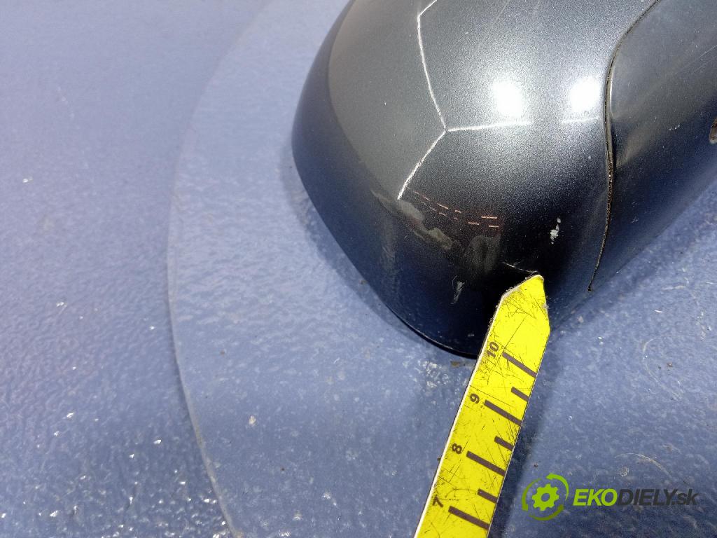 Audi A6 2002 zpětné zrcátko prave
