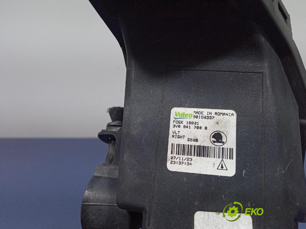 Skoda Superb 0 Halogen v pravo: 90150337